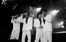 Ralph Tresvant Ronnie Devoe Michael Bivins and Johnny Gill of New- 1988 Photo