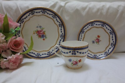 4 schöne Vintage Grosvenor ''Bristol Festoon'' Tee Trio Tasse Untertasse Teeteller