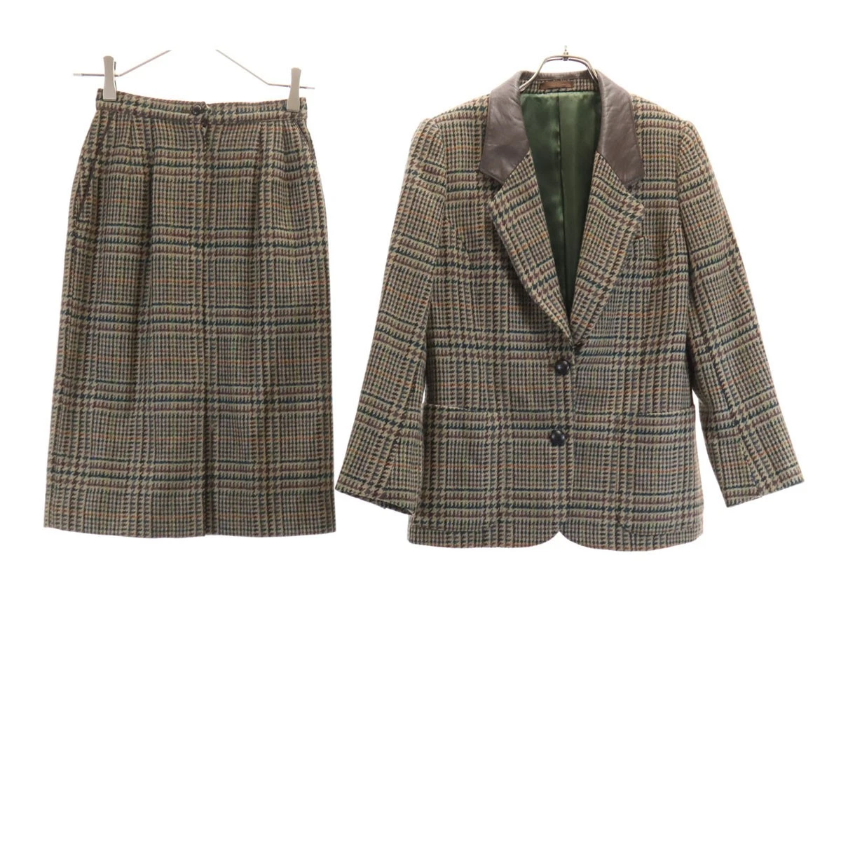 Conjunto de falda de tweed con patrón de cuadros antiguos Burberrys años 90 usado 7AR/5AP beige para mujer