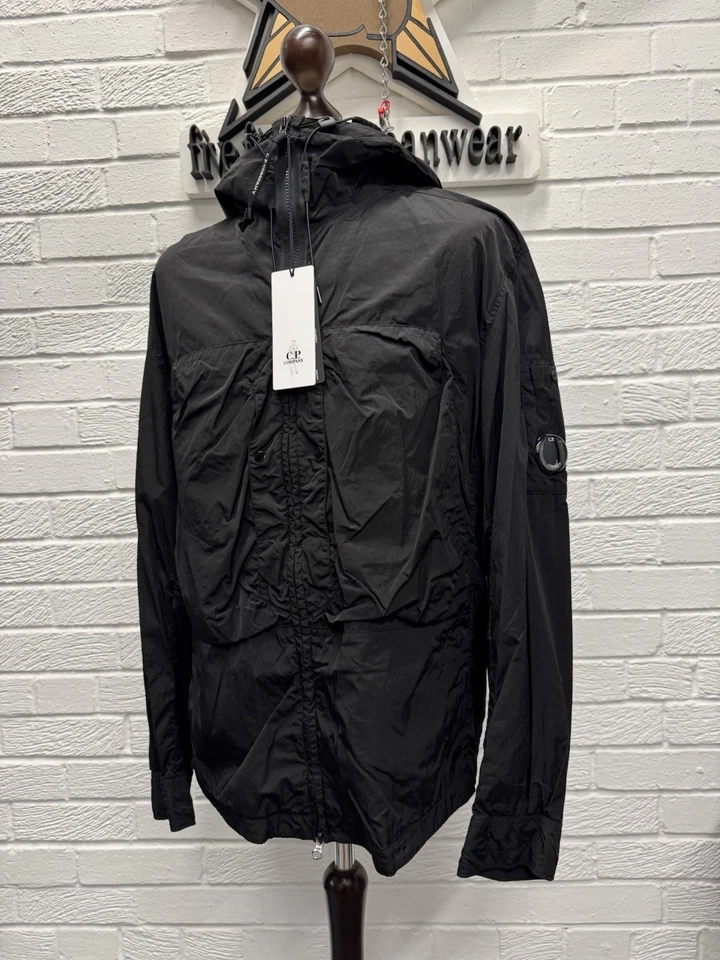 C.P. COMPANY 156A Chrome-R Zipped Hooded Overshirt in Black. - XL. - Image 4 of 4