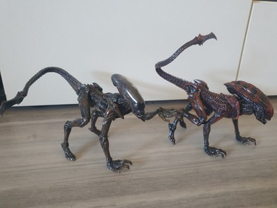 Neca Aliens Fireteam Elite - Runner & Prowler Alien