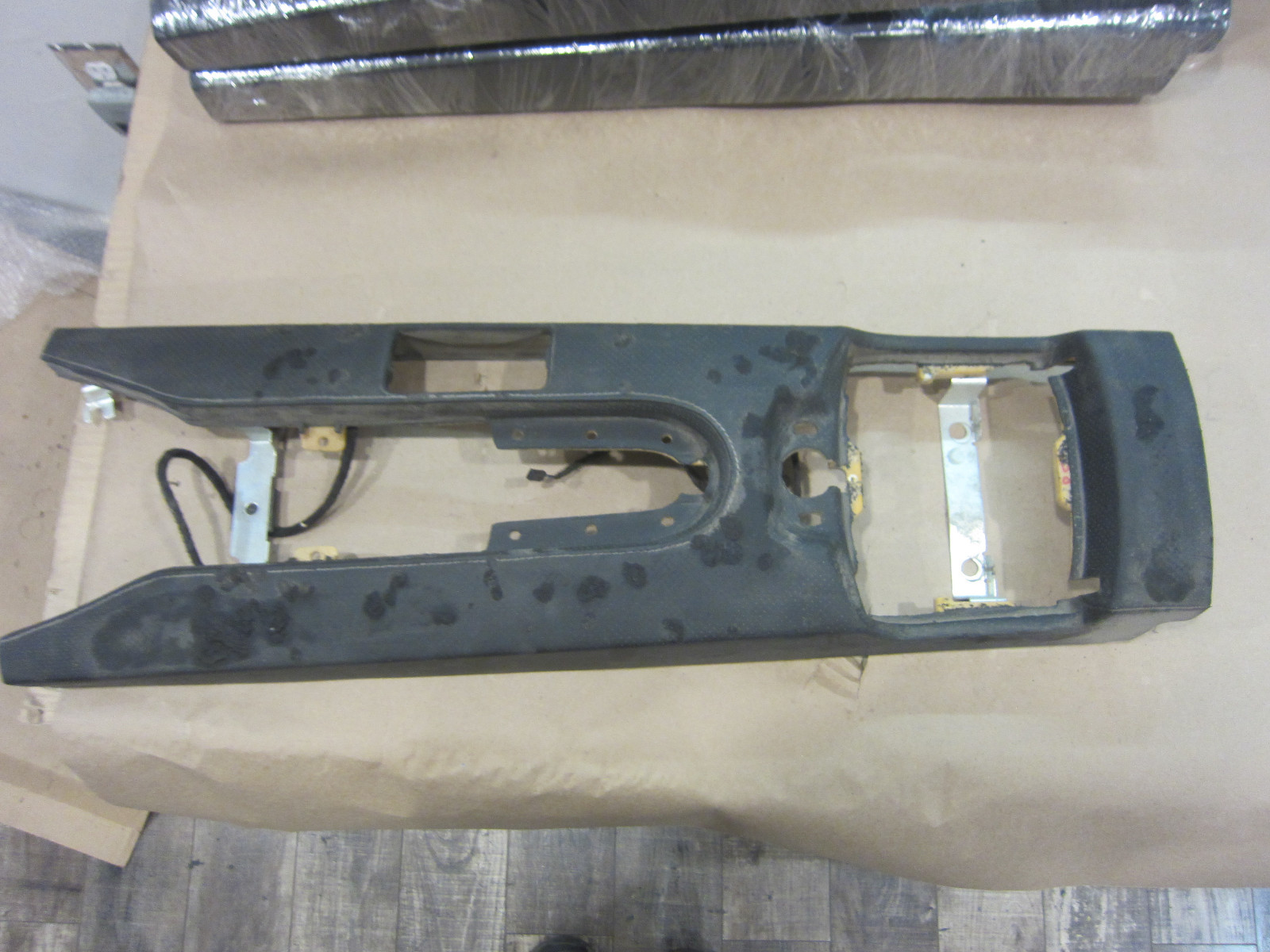 Lamborghini Gallardo -  Center Tunnel Assembly / Console - P/N 401863242E