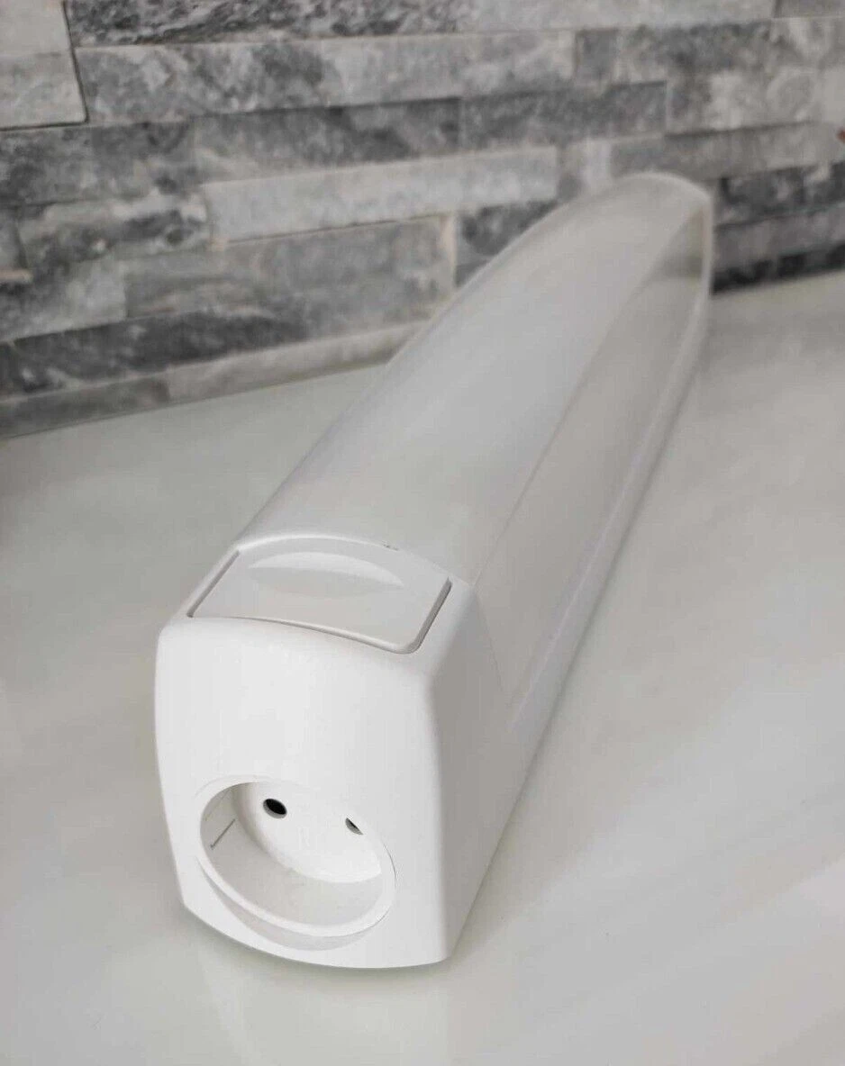 Réglette Salle De Bain Avec Prise Et Interrupteur Réglette salle d bain avec interrupteur et prise rasoir/portable LEBENOID 55318 | eBay