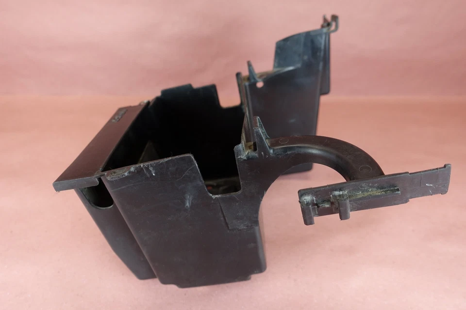 2010-2015 年本田 Shadow Phantom 750 VT750C2B 电池外壳盒 — 第 4/4 张图片