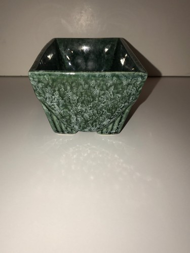 Vintage USA Pottery Green Planter - Picture 4 of 6