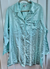 VTG Kathryn women light blue silky long sleeve button down night gown Large