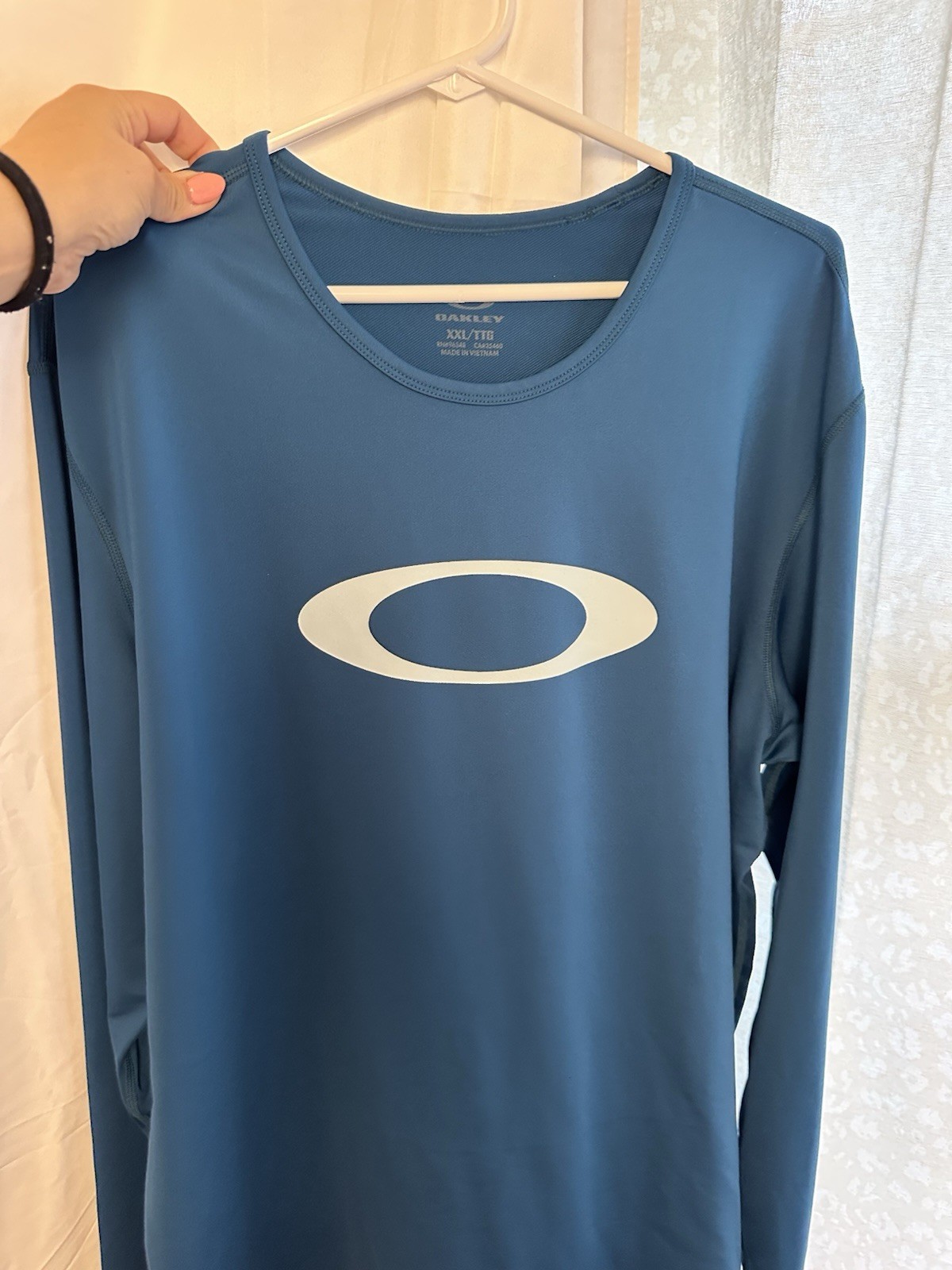Oakley performance tech long sleeve turquoise blu… - image 2