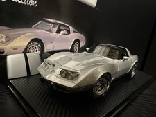 [Out of Print] 1/18 AUTOart 71121 CHEVROLET CORVETTE 1978 25th ANNIVERSARY