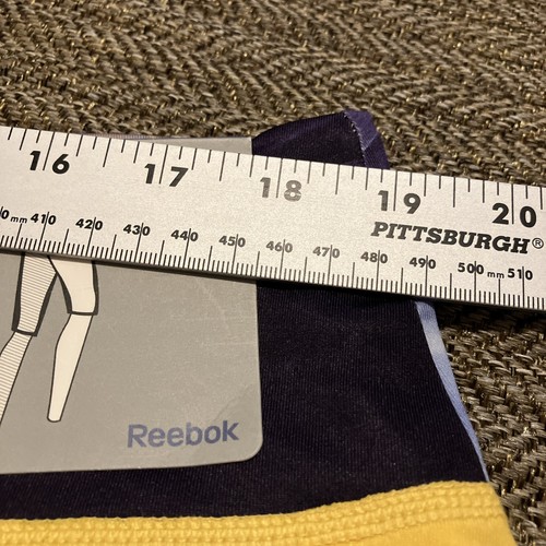 Women’s Reebok Slim Capri Leggings Size 18/20 Purple/Yellow 0100 - Picture 6 of 7