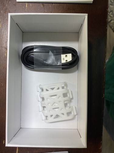 SEEWORLD P1 GPS Cat Dog Tracker Open Box - Picture 3 of 5