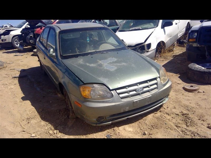 Maçaneta externa esquerda usada serve: 2005 Hyundai Accent conjunto porta Htbk 3Dr - Imagem 2 de 4