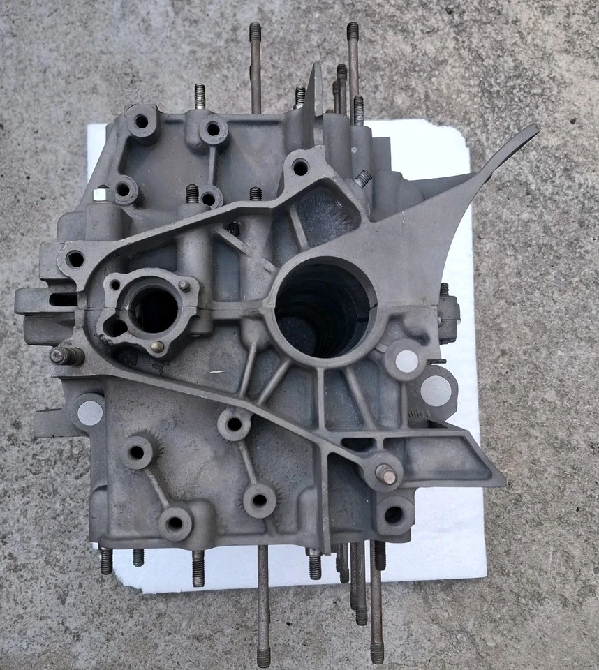  Porsche 911 F 2.2 T MONOBLOCK - CRANKCASE - Type 911/03 - 1969-1971 ORIGINAL  - Image 4 of 4
