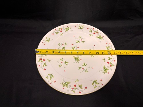 Christopher Stuart China Strawberry Field 13' piatto da torta - Foto 4 di 9