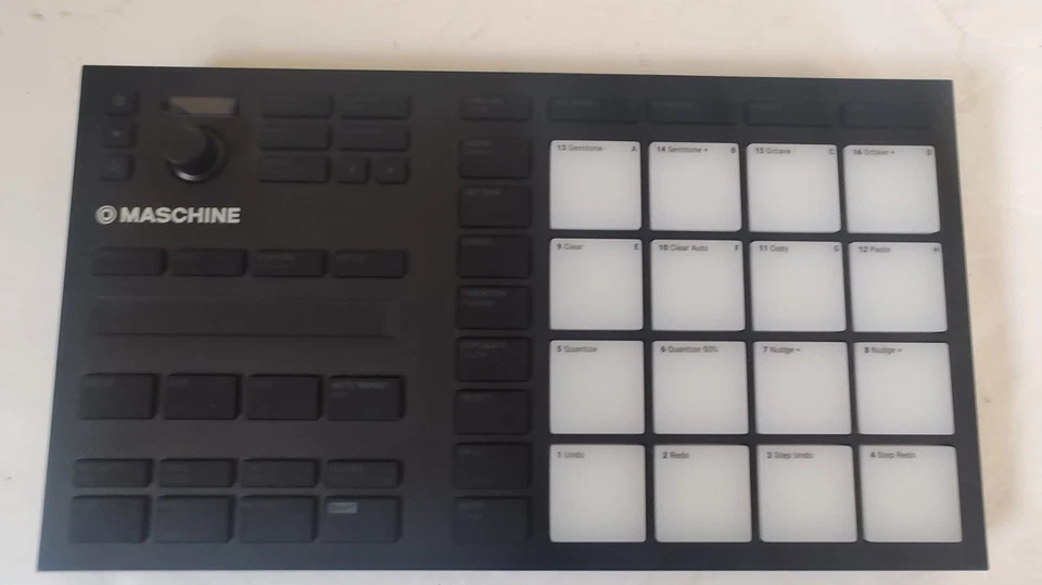 Native Instruments MASCHINE MIKRO MK3 traktor pro kontroller drum machine midi - Image 3 of 4