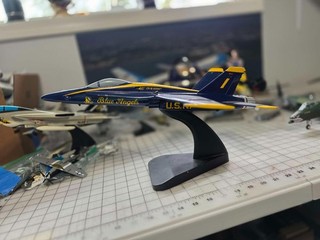 Blue Angels #1 F/A 18E Model Navy 1/40th (18") Scale Mahogany