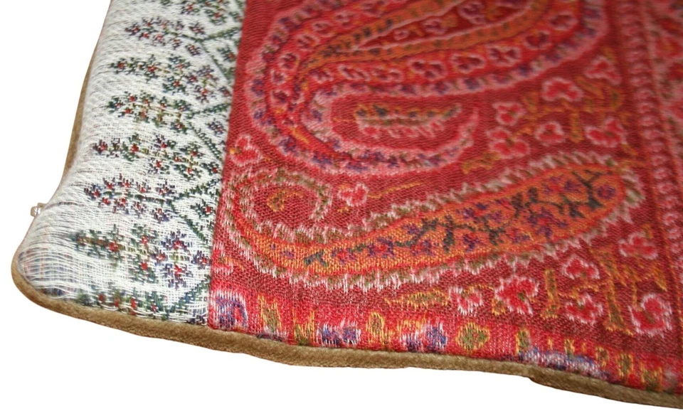 Funda de almohada de terciopelo de lana cachemira Pottery Barn 26x26 otoño boho global de colección Foto 3 de 4