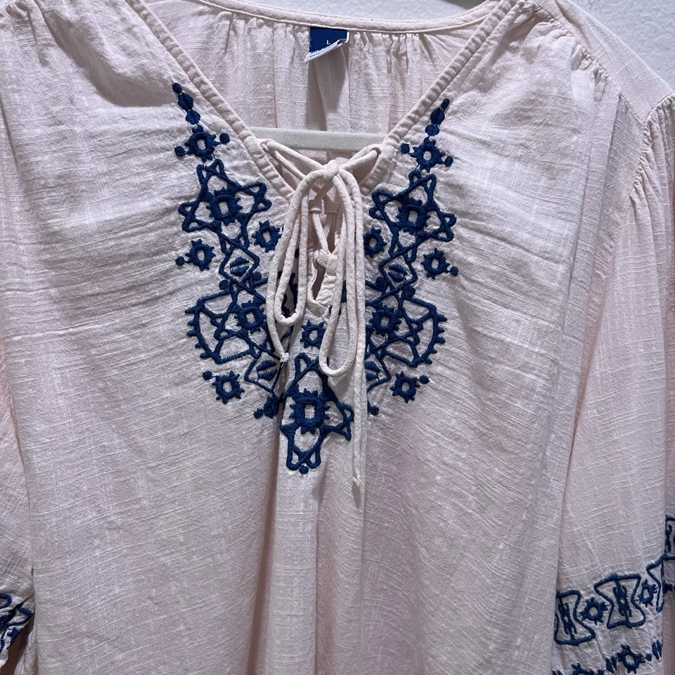 Old Navy L White Blue Embroidered Cotton Gauze Blouse Peasant Top Boho Lace Up - Image 2 of 4