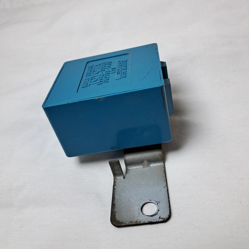 Toyota Camry WAGON 87-88 Rear Wiper Control Module 85940-32060 OEM - Imagem 3 de 4