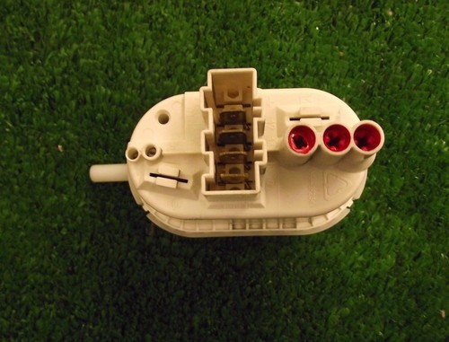 Waschmaschine Whirlpool AWG349/4 Druckschalter