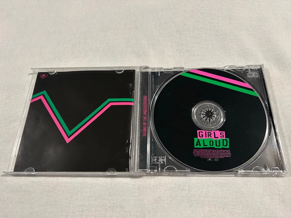 Girls Aloud - Sounds of the Underground CD 2003 Foto 3 de 3