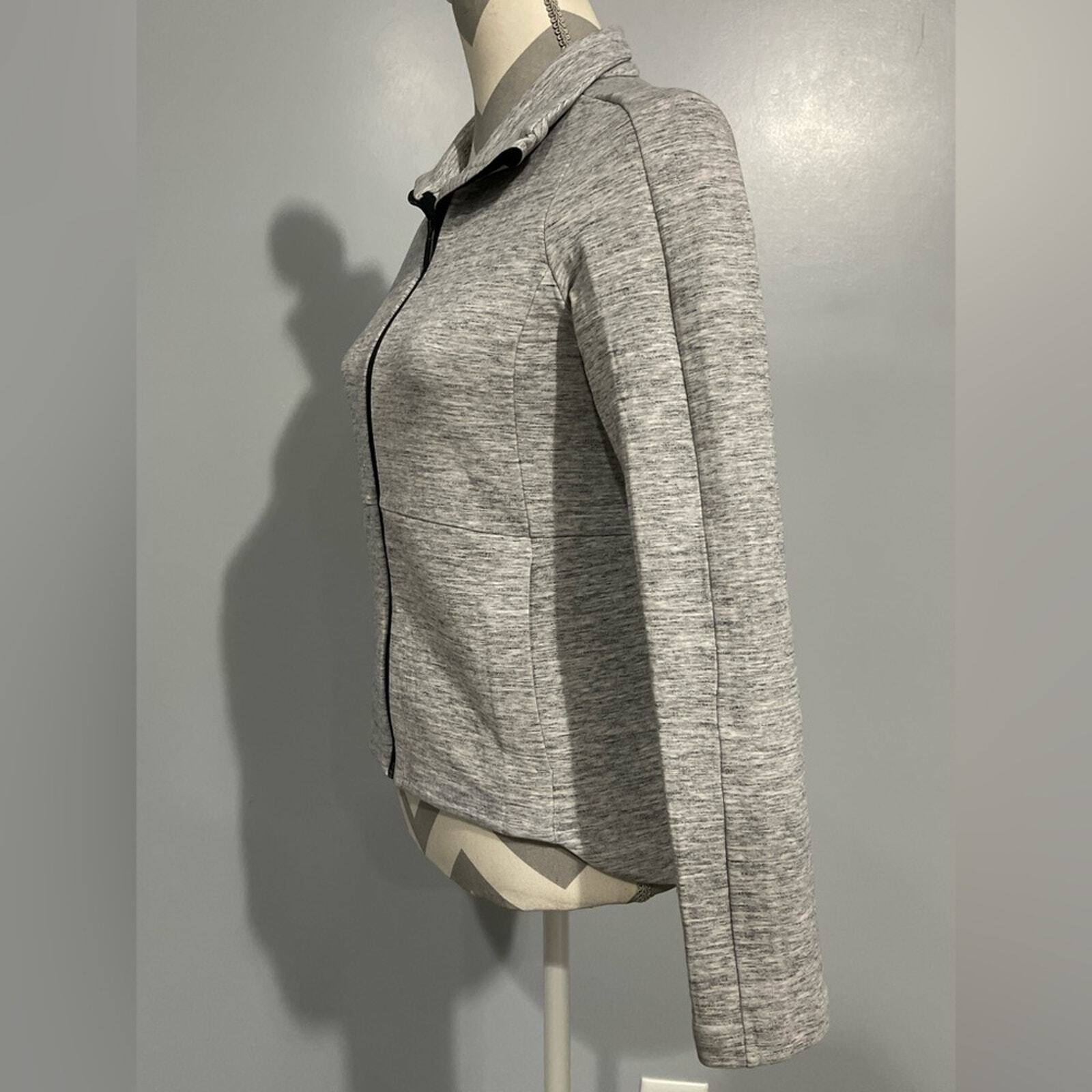 Lululemon Jacket - image 6