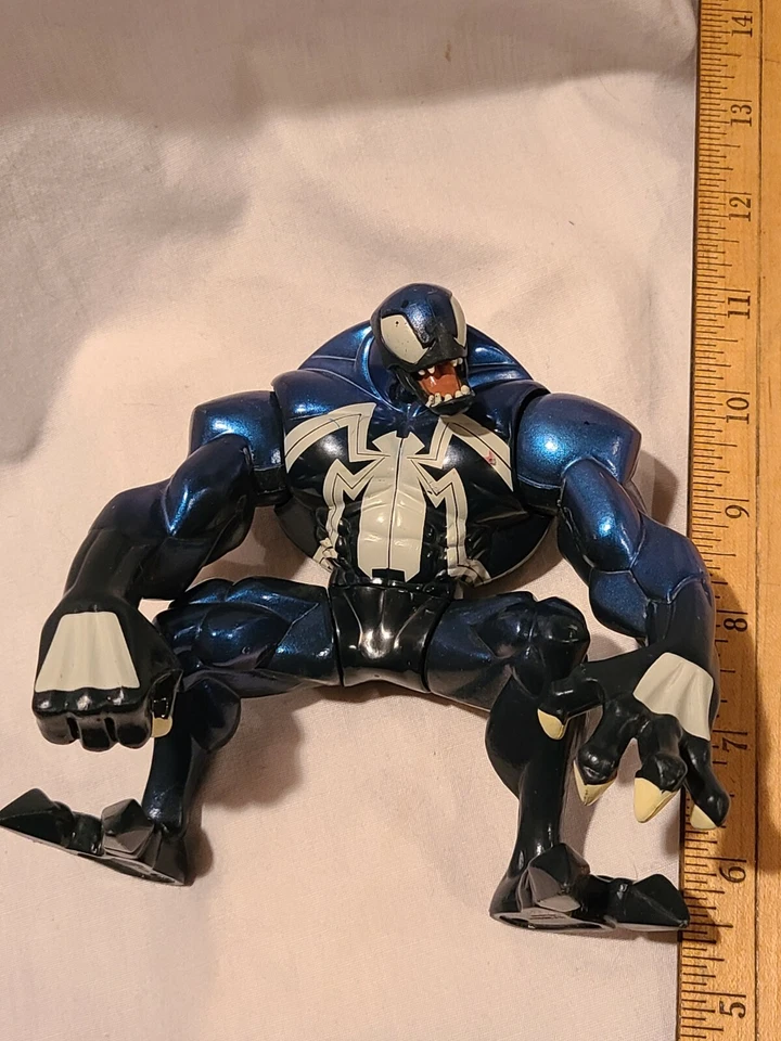 Figura Marvel Spiderman Spectacular Series Claw Slash Venom de Hasbro, 2008 Foto 4 de 4