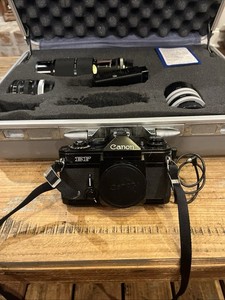 Canon EF Black SLR Film Camera Body w/ Speedlite 133D Flash, Lenses, Case