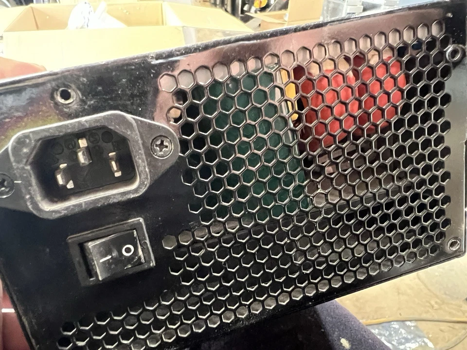 Thermaltake 700w Power Supply W0106RU - Image 2 of 4