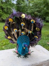 Figurine paon vintage en feutre plastique avec paillettes vraies plumes ~ Hong Kong