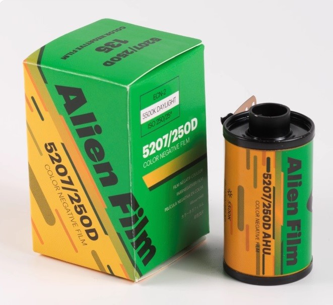 2 Rolls - Alien Film 5207 250D C-41 AHU Motion Picture 35mm 135