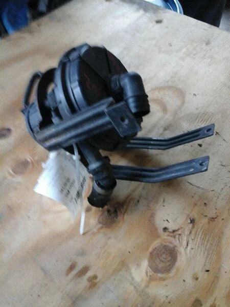 Bomba de inyección de aire para BMW 745i 88127 02-05 Foto 2 de 4