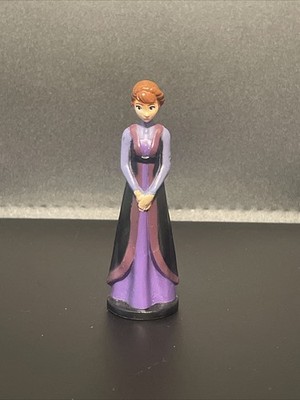 Disney Frozen 2 Queen Iduna PVC Figure Cake Topper