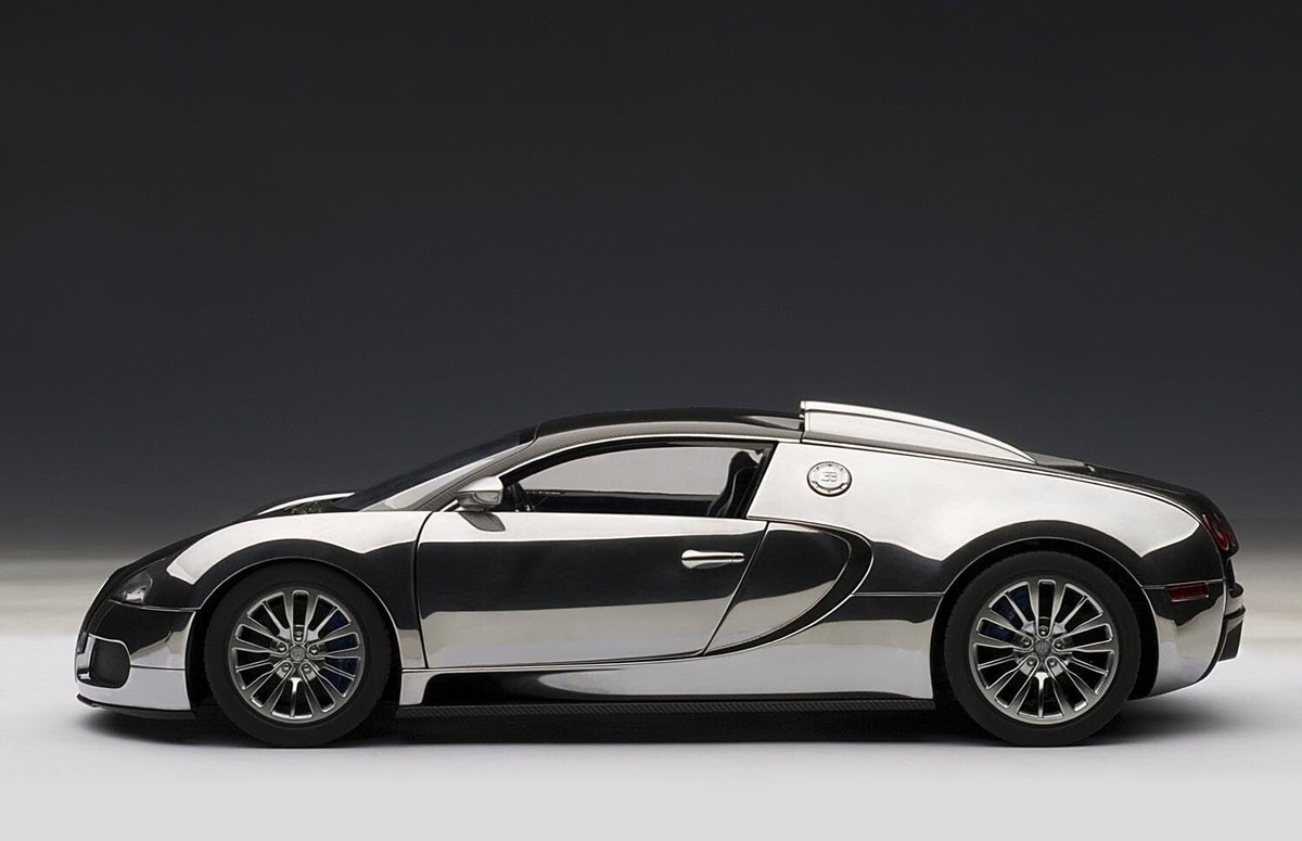Rare Finished product Autoart 1/18 Bugatti Veyron Black Aluminum