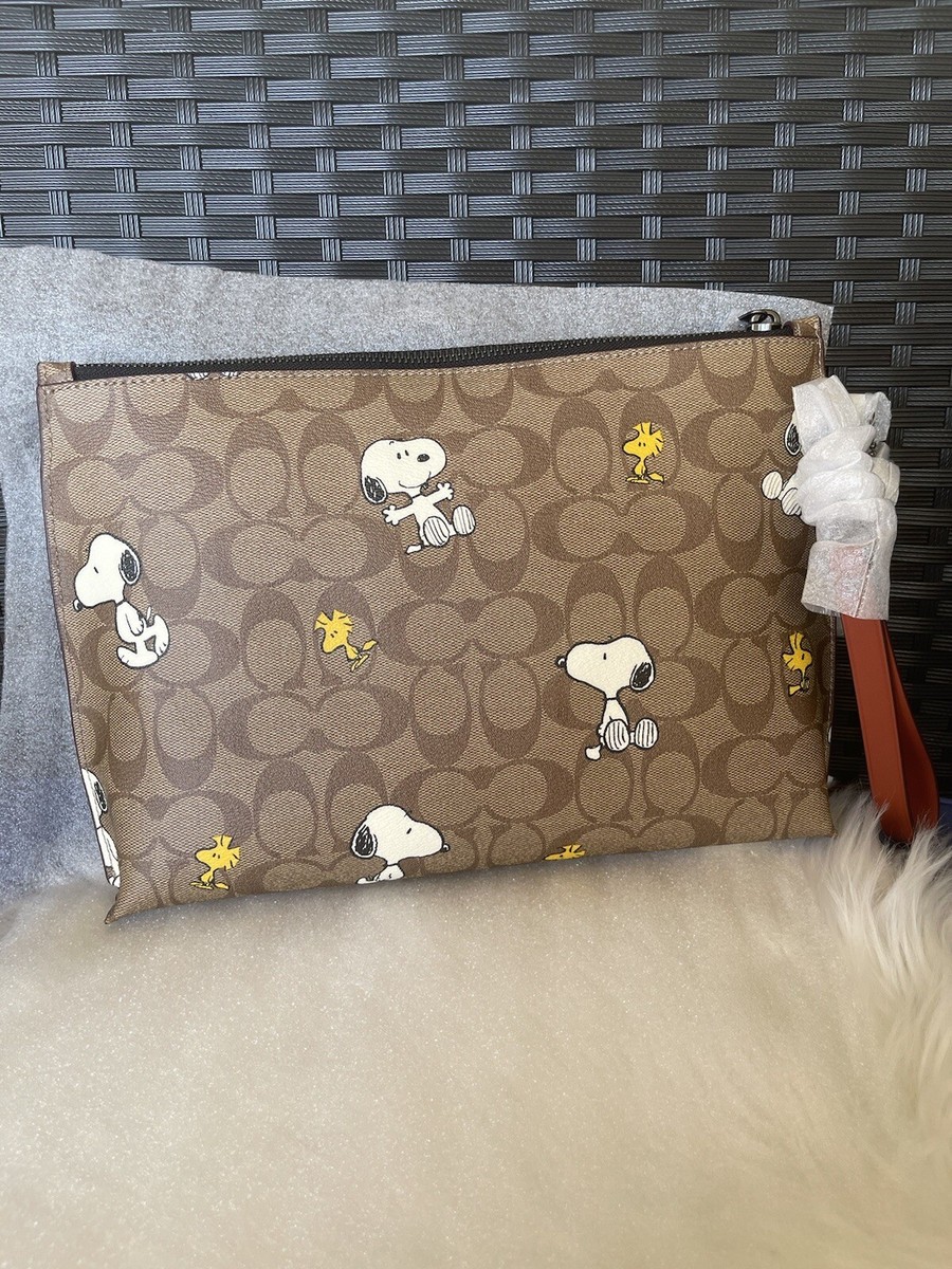 NWT Coach X Peanuts MEN'S Carry All Pouch In Signature