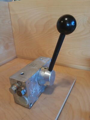 Carr Lane Roemheld Shunt Diverter Valve (UNK Mfgr #)