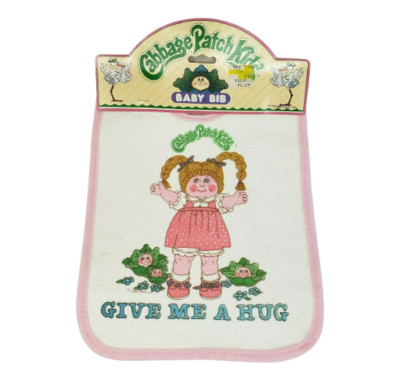 VINTAGE 1983 CABBAGE PATCH KIDS GIRL BABY BIB TOMMEE TIPPEE GIVE ME A HUG NOS