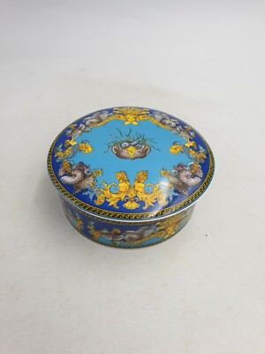 Royale Garden Staffordshire Bone China Schmuckschatulle mit Deckel Medusa-Stil Muschel She