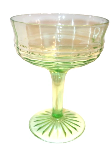 3 Vintage Uranium Hocking Circle Green Depression Champagne/Wine Glasses 1930'S