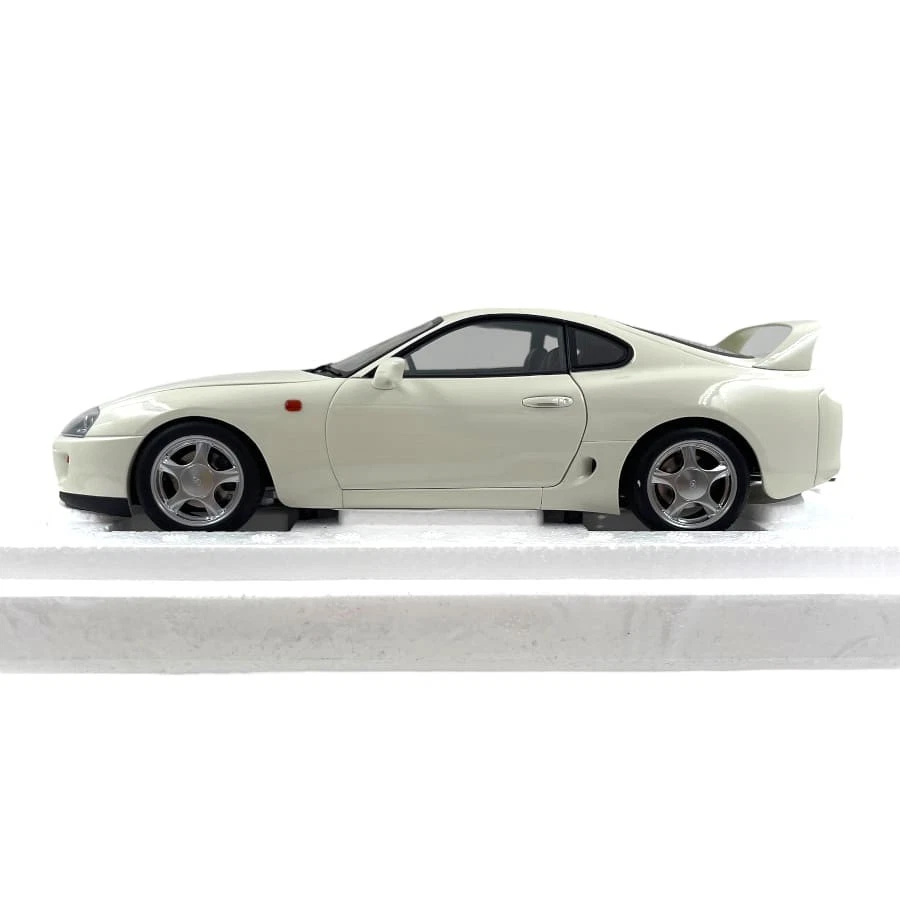 Modellino Auto LCD Models 1/18 Toyota Supra MK4 White With Carlift - Immagine 3 di 4