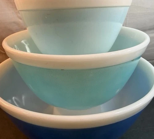Vintage Pyrex Blue Mixing Bowl Set 3 Nesting White Rim Milk Glass 401, 402, 403