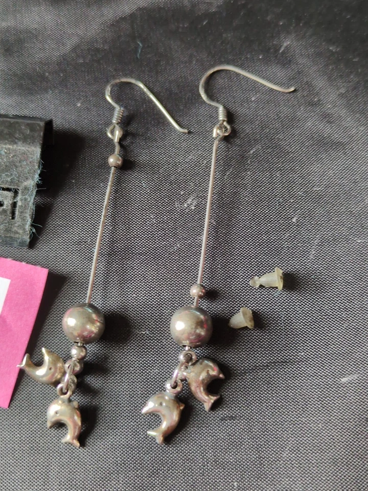 Pretty Costume Earrings 925 StampedSterling Silver Hoops Douphins Free Gift Box - Image 3 of 4