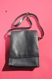 LONGCHAMP SHOULDER BAG - MEN / WOMEN - BLACK - FAUX LEATHER (NEW)