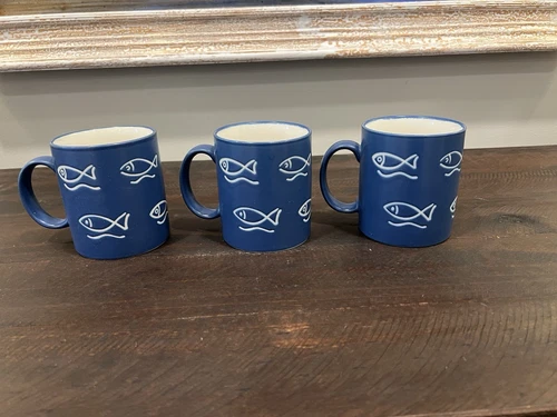 Pottery Barn Bongo Blue Fish Mugs Set Of 3 Coffee Tea Cups Excellent!