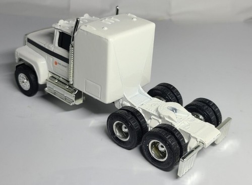 Ertal Black & Decker Ford Cab With Trailer 1/64 Scale Die-Cast Metal Replica Toy - Picture 7 of 12