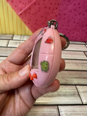 Tamagotchi Connection Pink w/Characters VINTAGE 2004 BANDAI