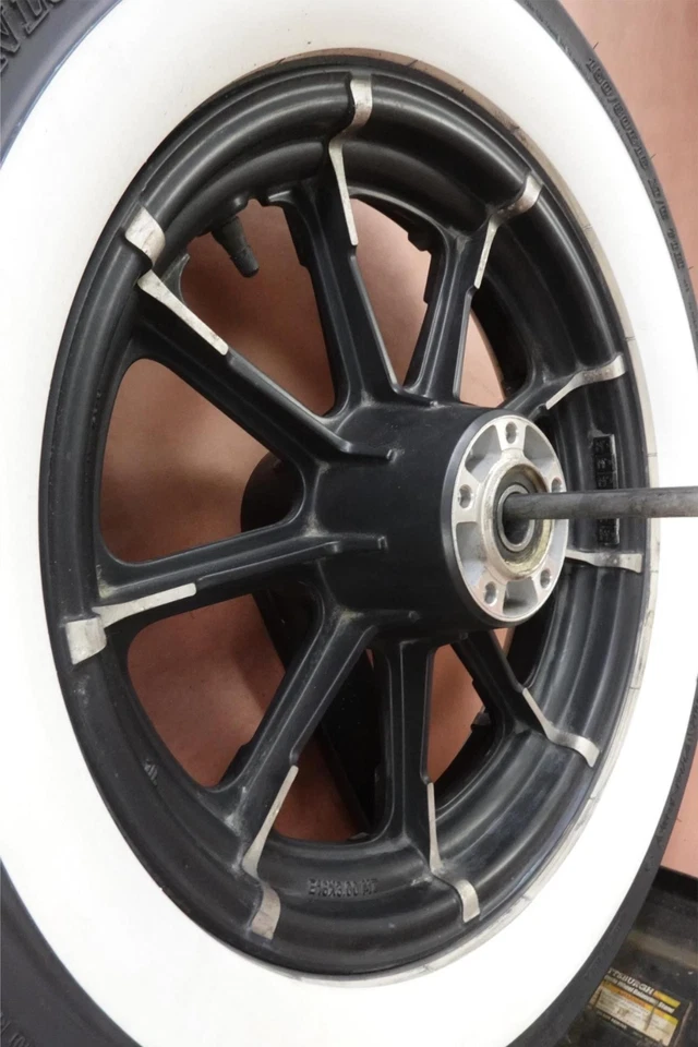 Harley Davidson Iron 883 XL883N 2009-2021 llanta trasera Dunlop 150/80 B16 Foto 4 de 4