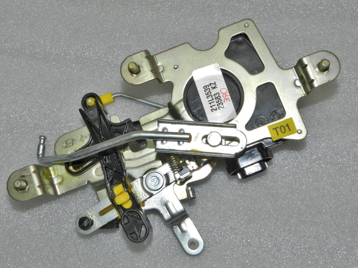 Hyundai H1 i800 TQ Heckklappenschloss Actuator 81290 4H000
