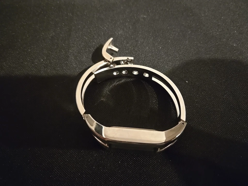 Women's Kimio Quartz Watch Silver Tone Bracelet Adjustable Band Tested & Works - Image 4 of 4