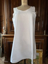 Ancienne chemise/ robe brodée  époque 1900 en pur coton, réf F5