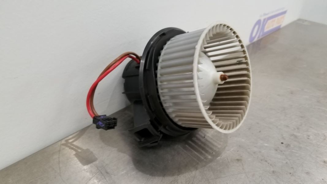 19 ASTON MARTIN VANTAGE TEMPERATURE HVAC BLOWER MOTOR